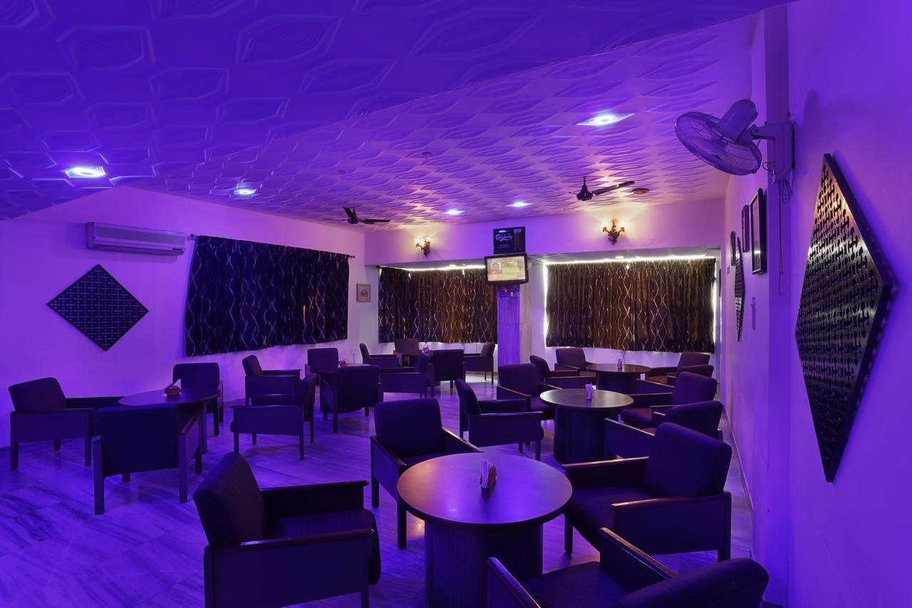 Sri Aarvee Hotels Coimbatore Exterior foto