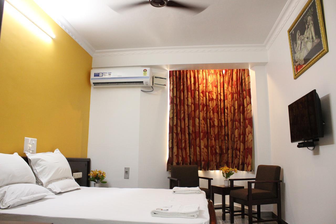 Sri Aarvee Hotels Coimbatore Exterior foto